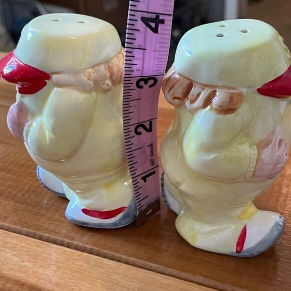 Vintage Made in Japan Baseball Player Duo Salt & Pepper Set - Picture 9 of 11